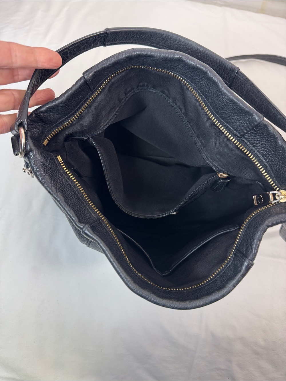 Coach Isabelle East West Hobo Crossbody Black Pebbled Leather Bag - Picture 12 of 15